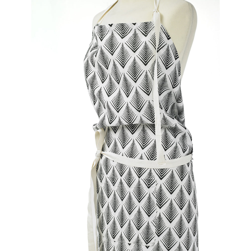 APRON · PURE WASHED LINEN · NAMIBIA MOTIF WHITE/BLACK