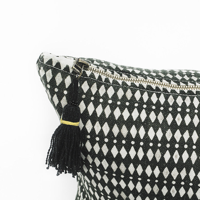 CUSHION COVER · PURE WASHED LINEN · KALAHARI MOTIF BLACK/WHITE