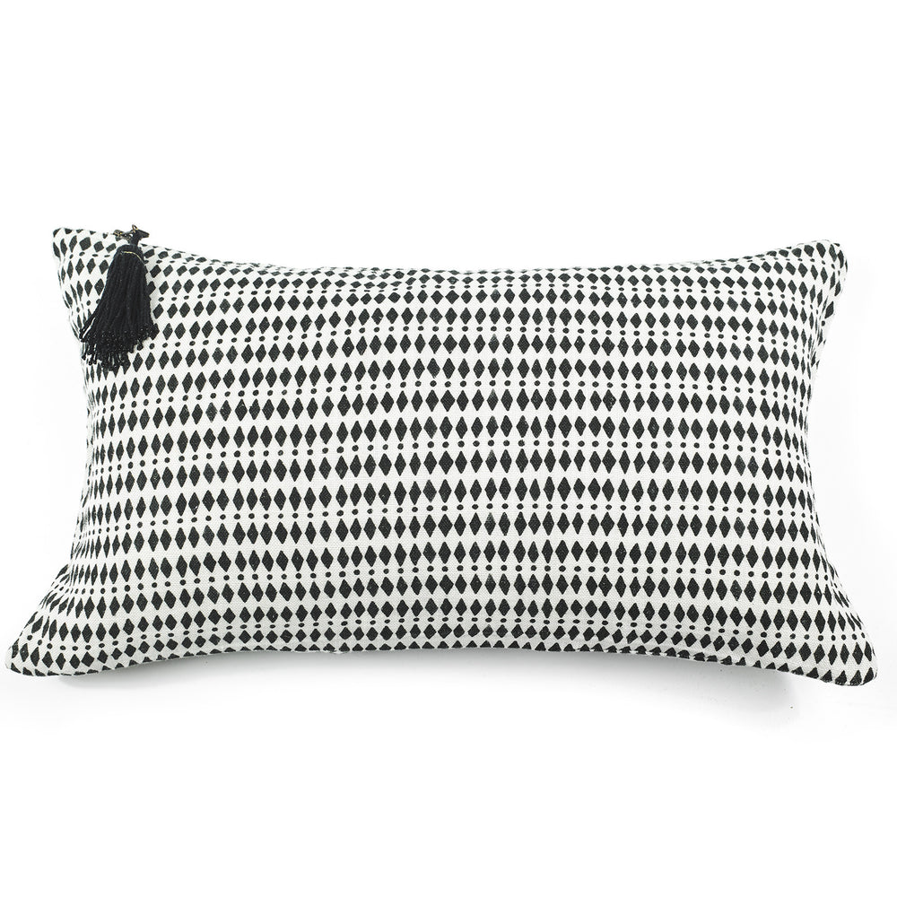 CUSHION COVER · PURE WASHED LINEN · KALAHARI MOTIF · WHITE/BLACK