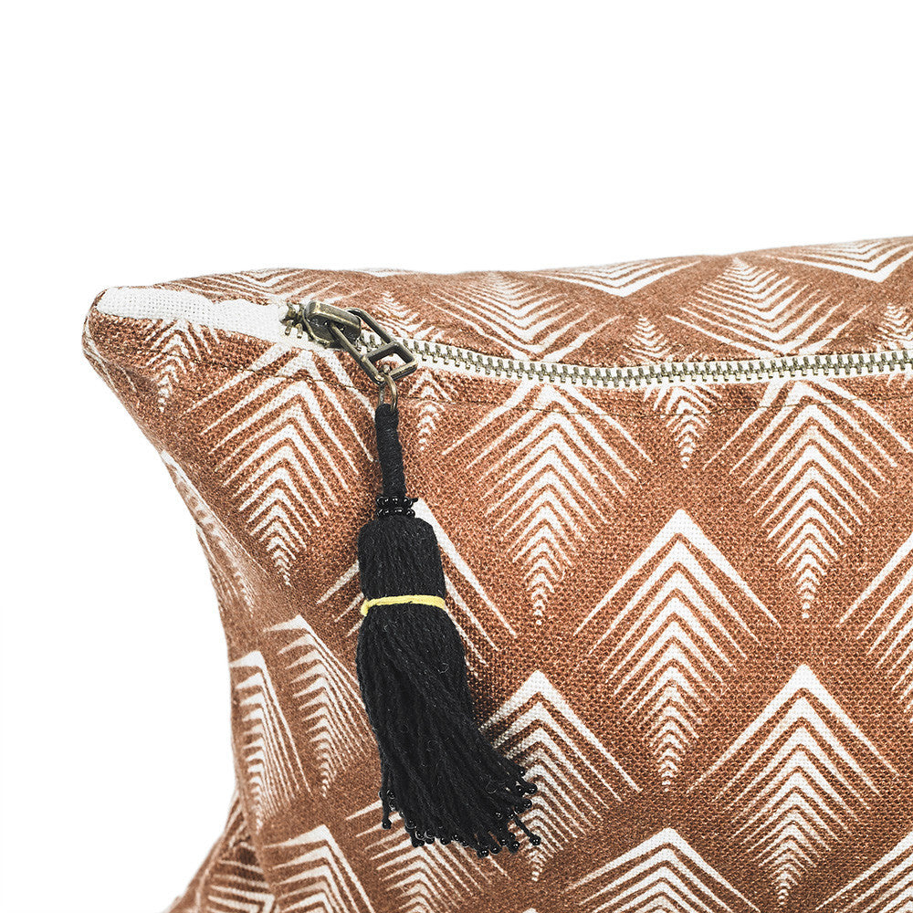 CUSHION COVER · PURE WASHED LINEN · NAMIBIA MOTIF TERRACOTTA/WHITE