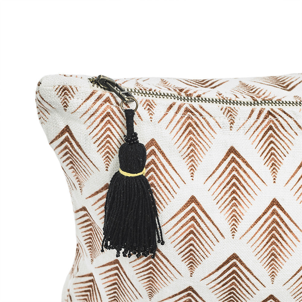 CUSHION COVER · PURE WASHED LINEN · NAMIBIA MOTIF WHITE/TERRACOTTA