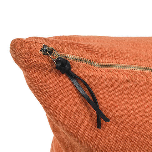 Bandeja de madera con estampado paisley en color naranja